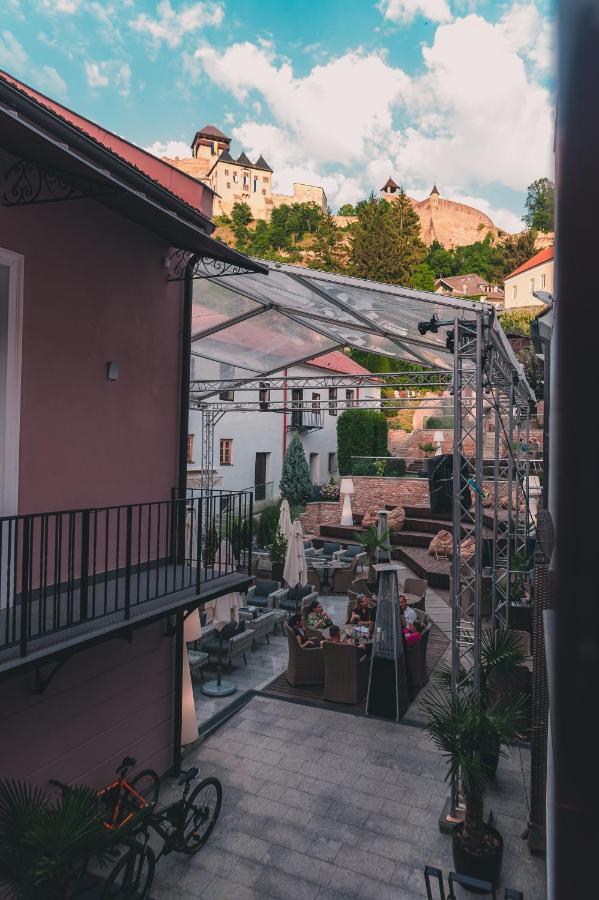 Atrio Apartments 2 Trenčín Buitenkant foto